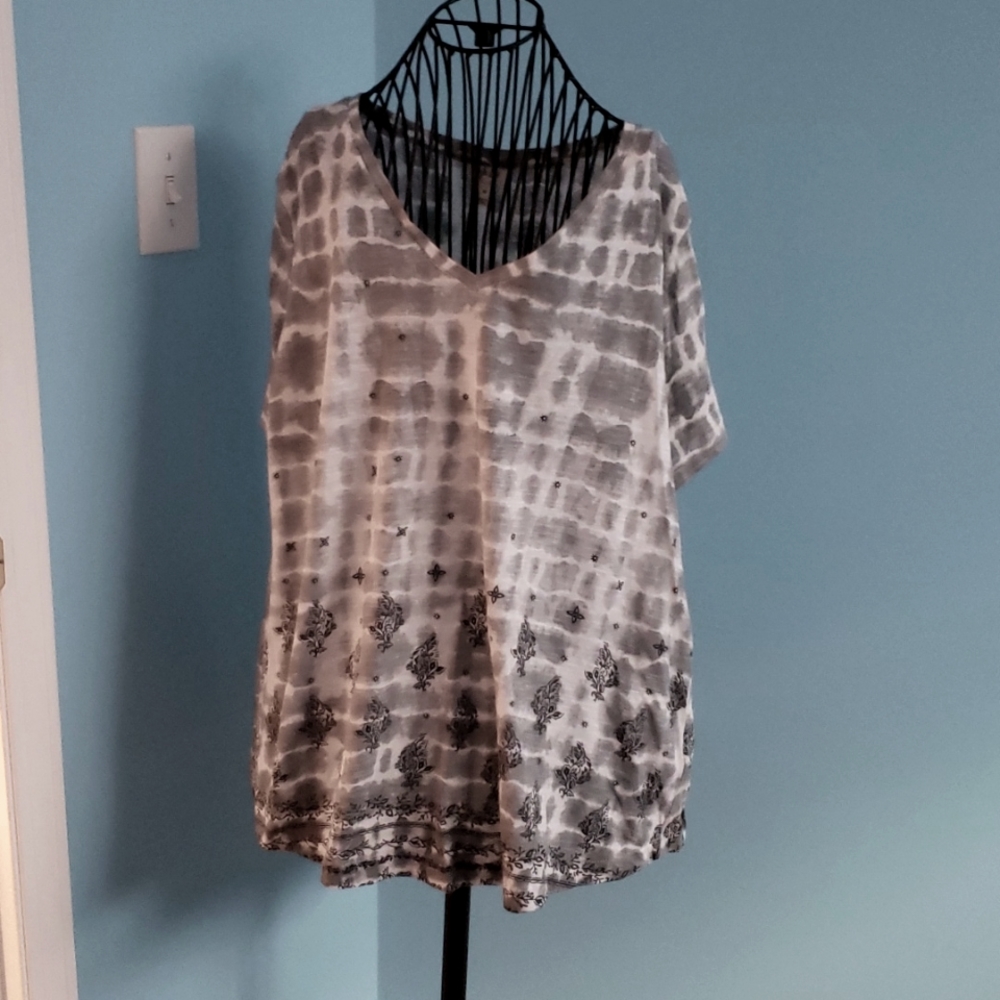 Pullover t shirt